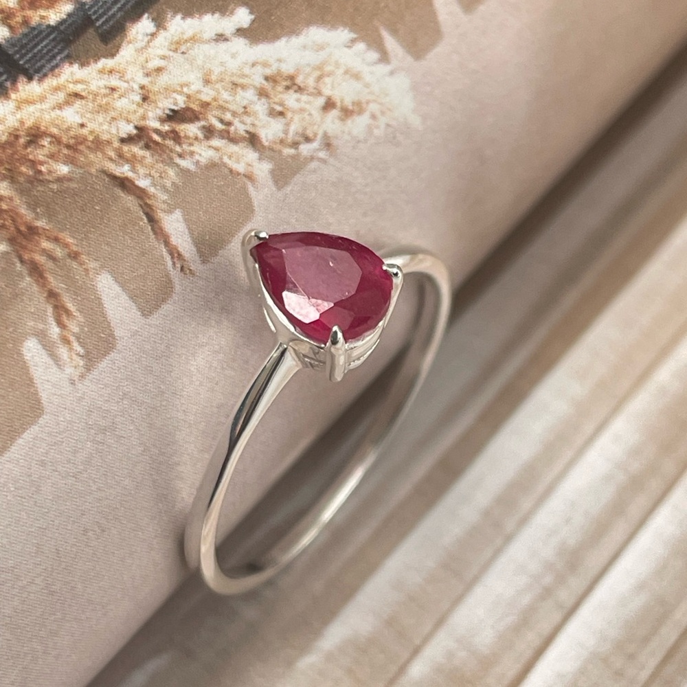 Ruby Ring in 925 Sterling silver, Collection: “Royal Delicacies” US: 9